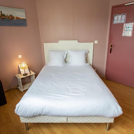 L'Abbatiale Hotel Corbie Bagian luar foto