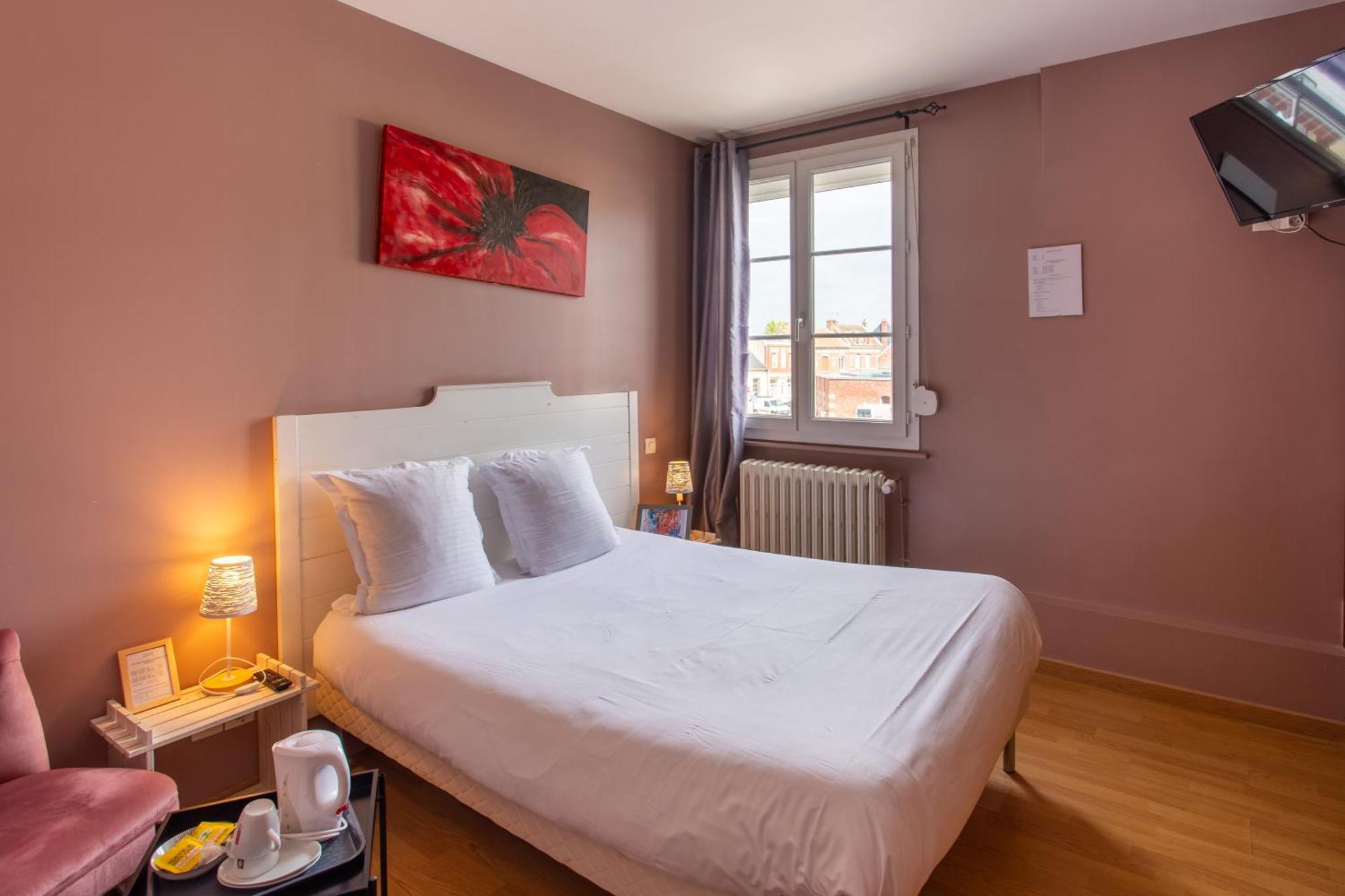 L'Abbatiale Hotel Corbie Bagian luar foto