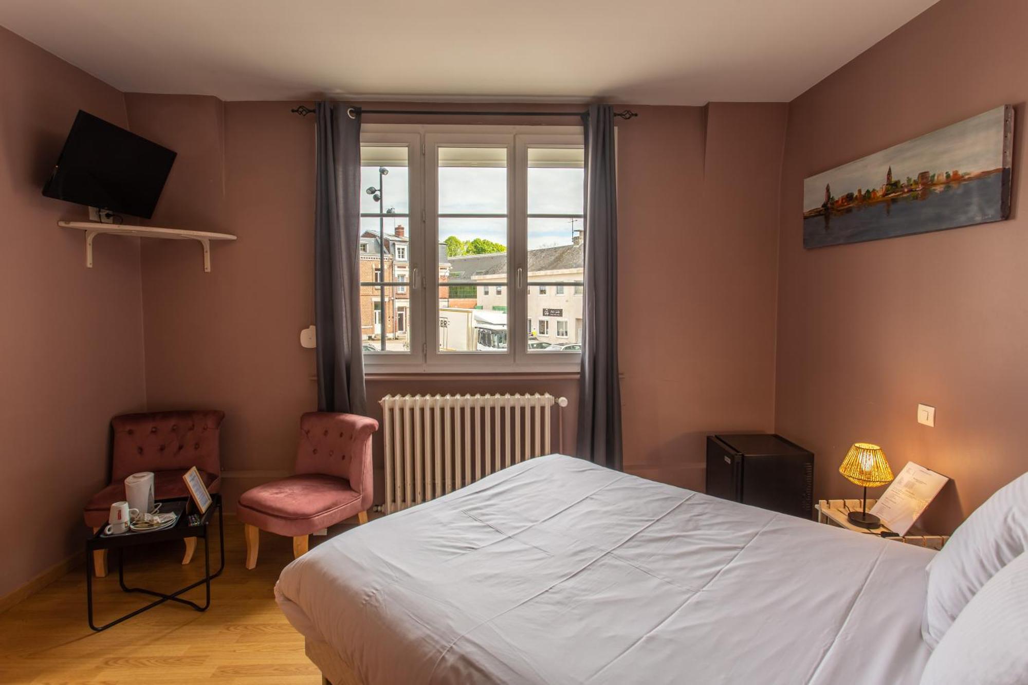 L'Abbatiale Hotel Corbie Bagian luar foto