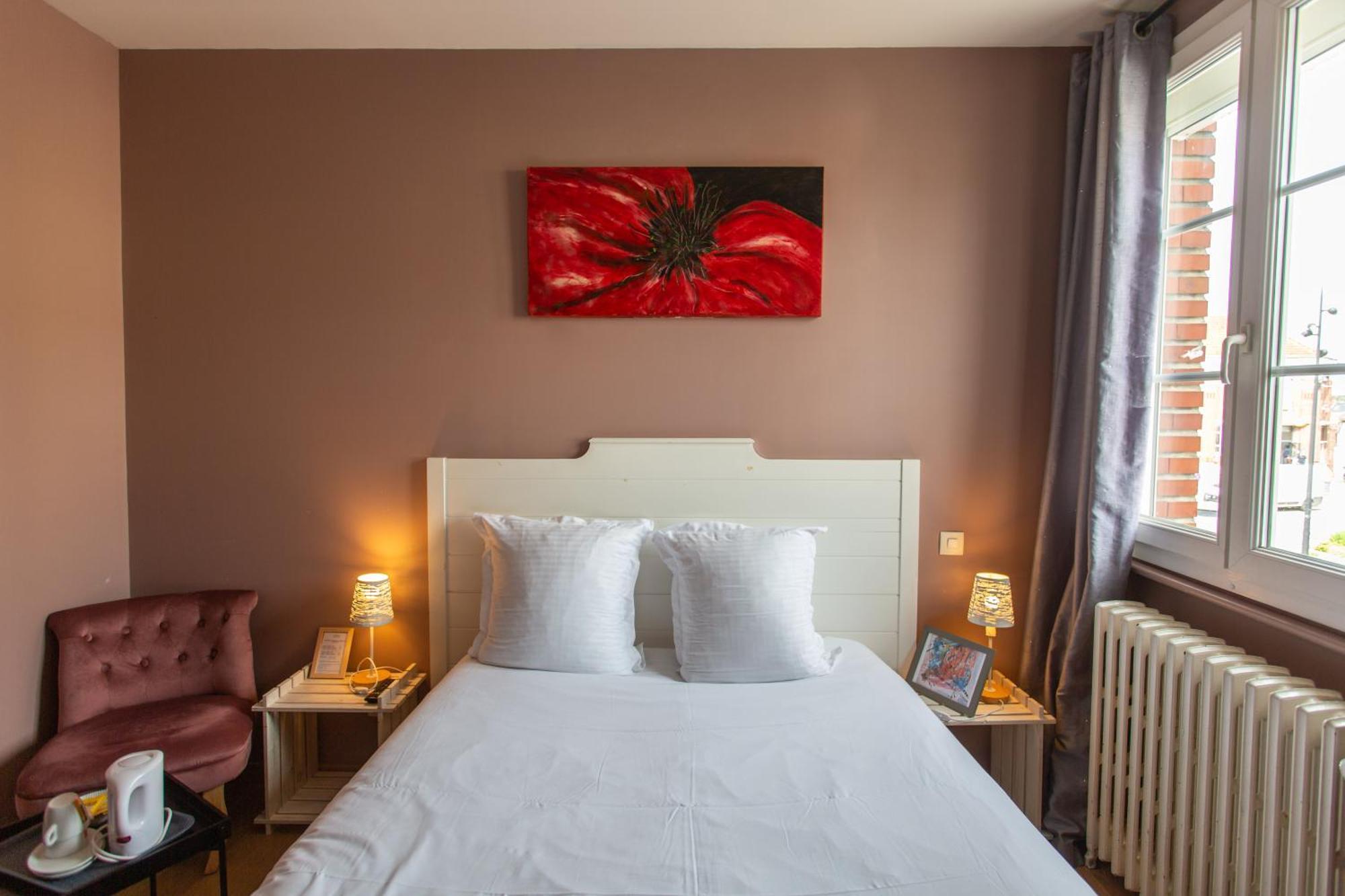L'Abbatiale Hotel Corbie Bagian luar foto